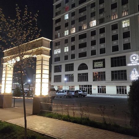 Prestigious Apartment In Бишкек Екстериор снимка